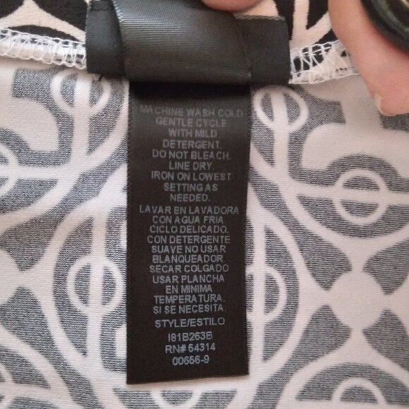 Bisou Bisou | Black & White Print Jersey Knit Stretch Wrap Dress |  Size 8 - Picture 8 of 9